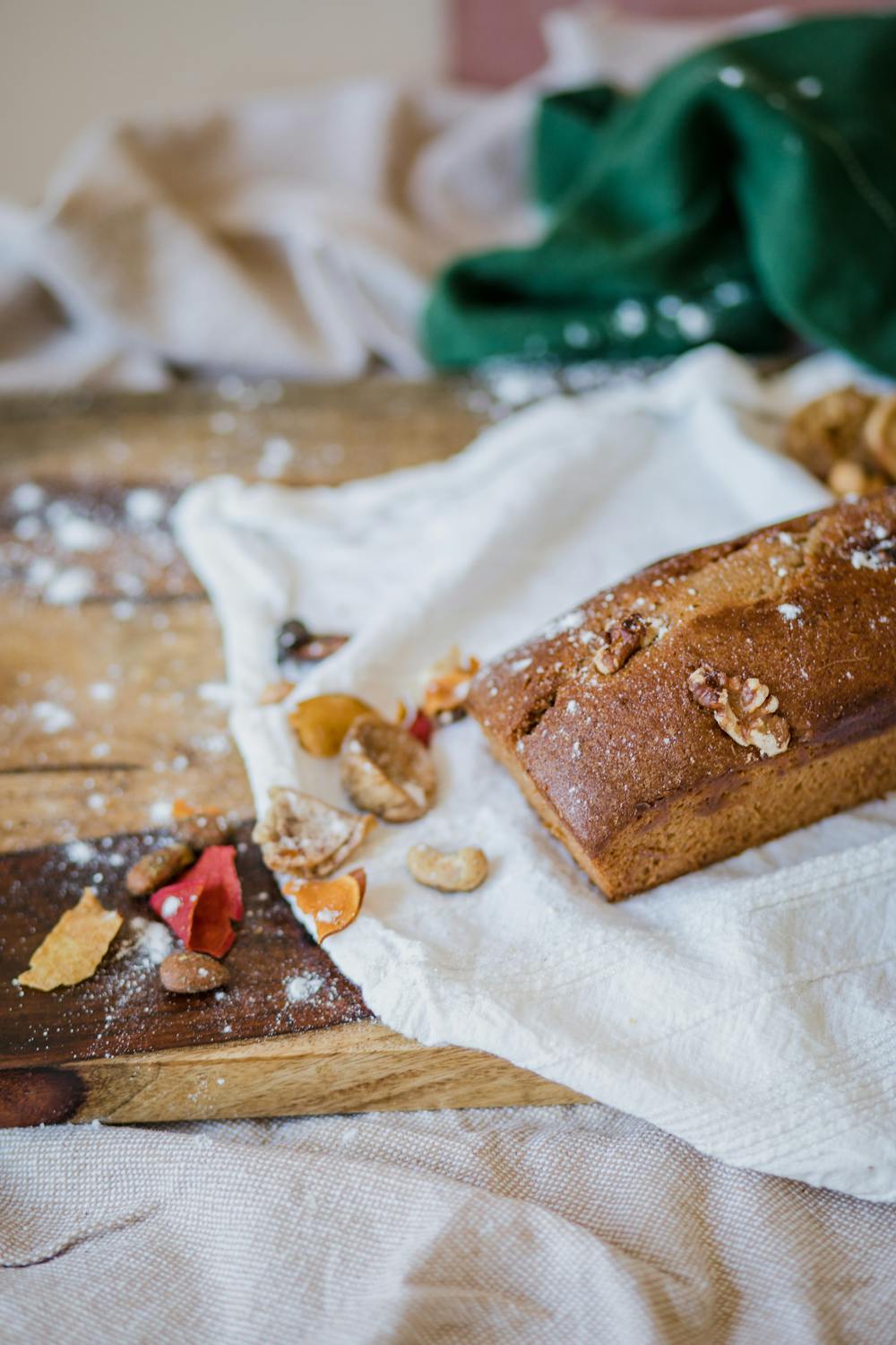 Nutty Banana Bread with Walnuts Nutty Banana Bread with Walnuts