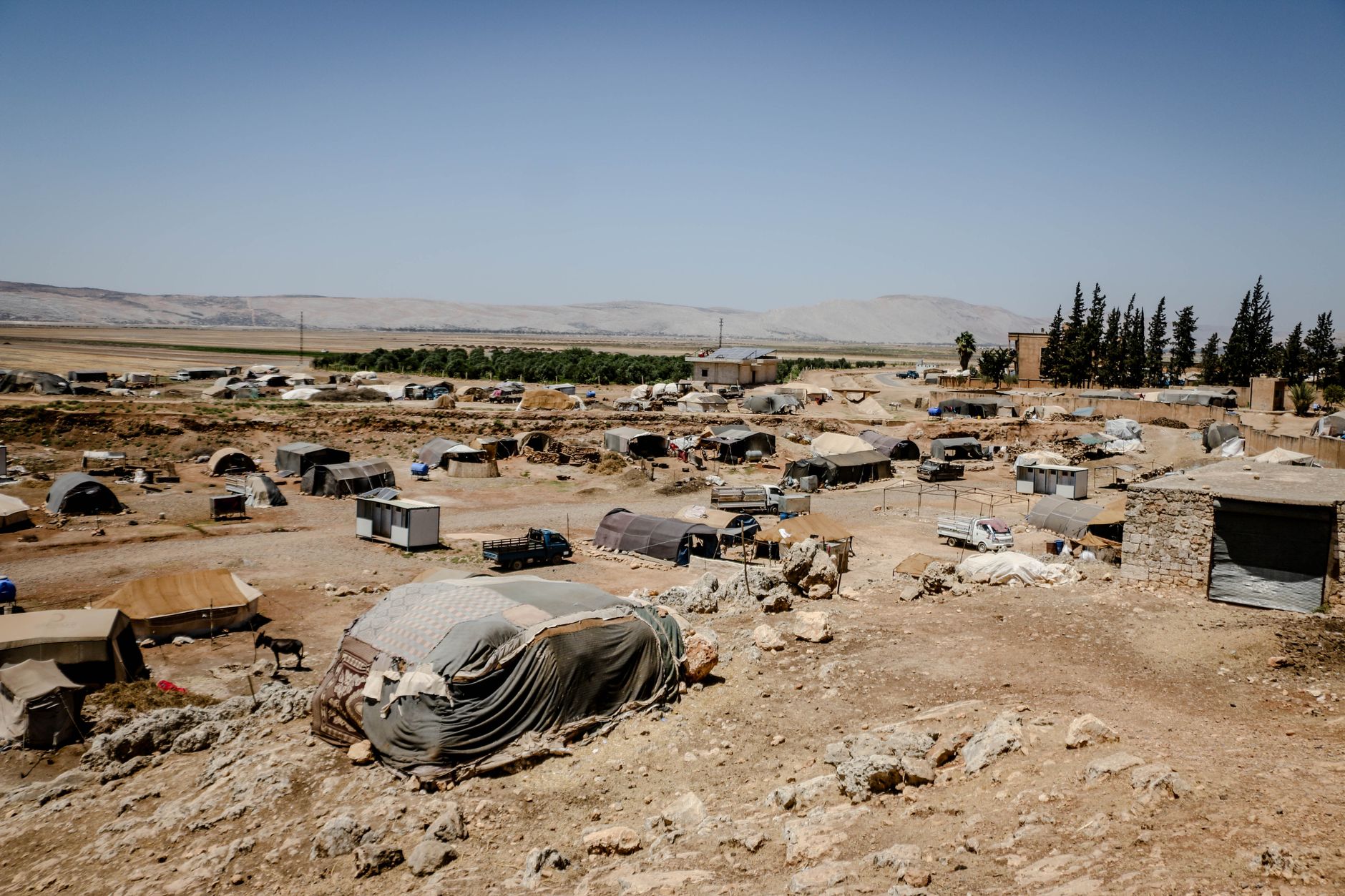 Israel launches new raids in Syria’s Quneitra, establishes checkpoints