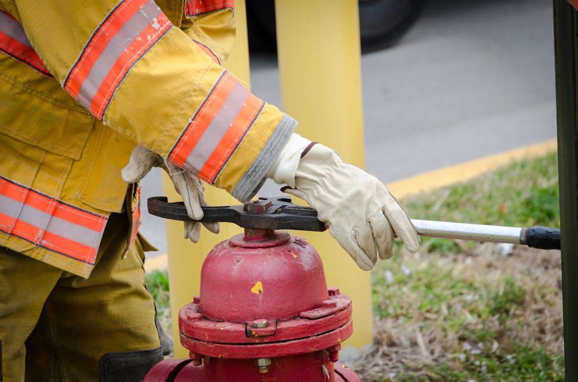 free-stock-photo-of-firefighter