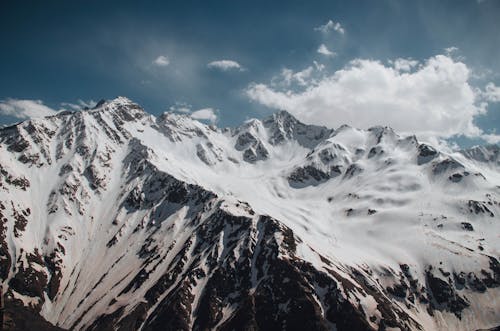 açık hava, beyaz bulutlar, dağ manzarası içeren Ücretsiz stok fotoğraf