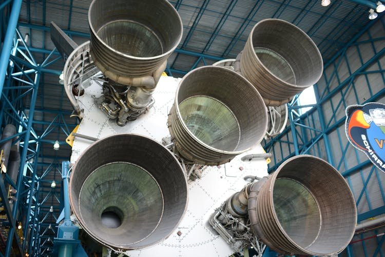 Engines Of Space Shuttle