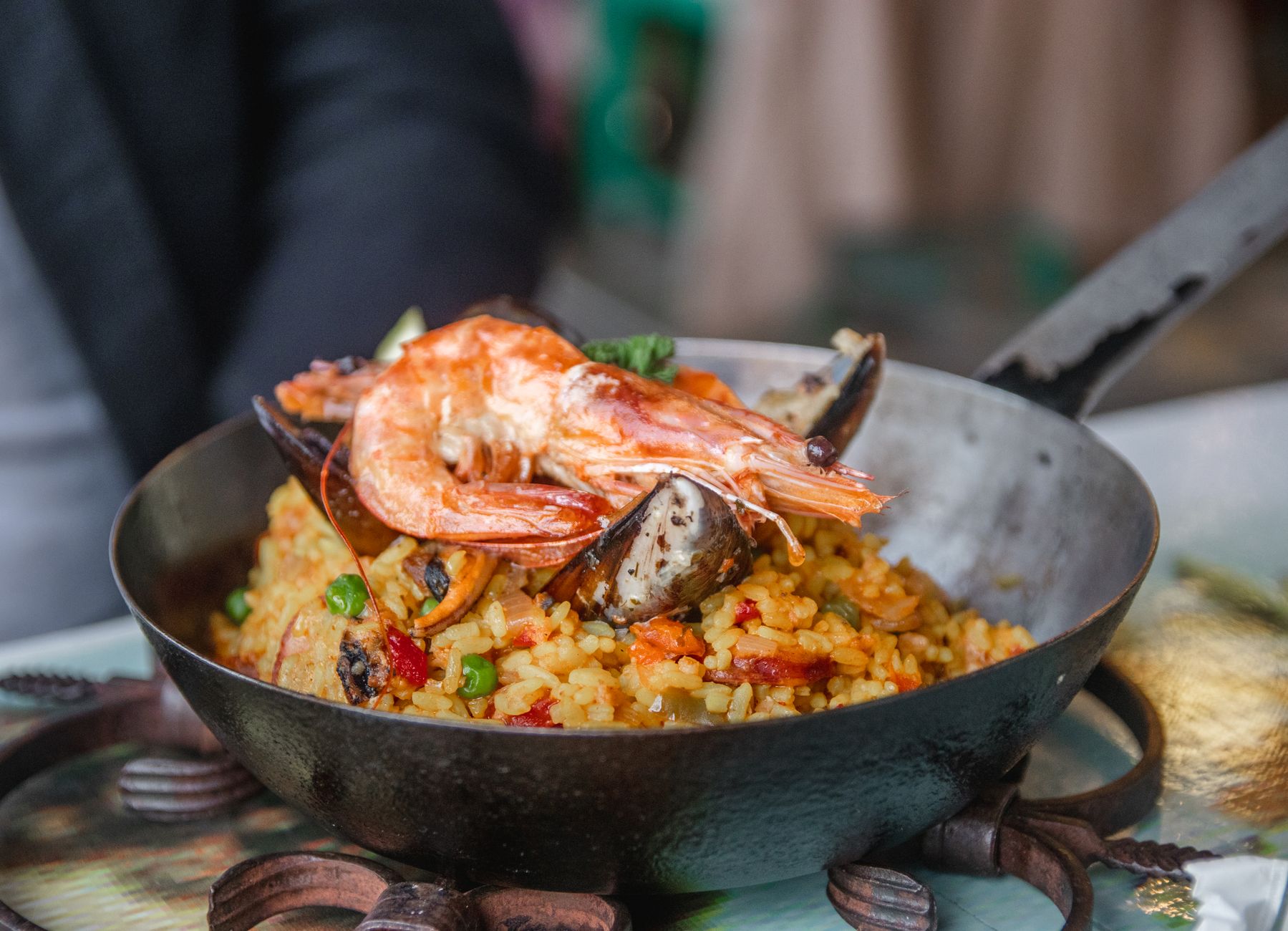 Riz wolof et poulet braisé halal