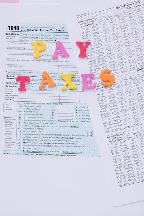 Documents for Paying taxes on the Table