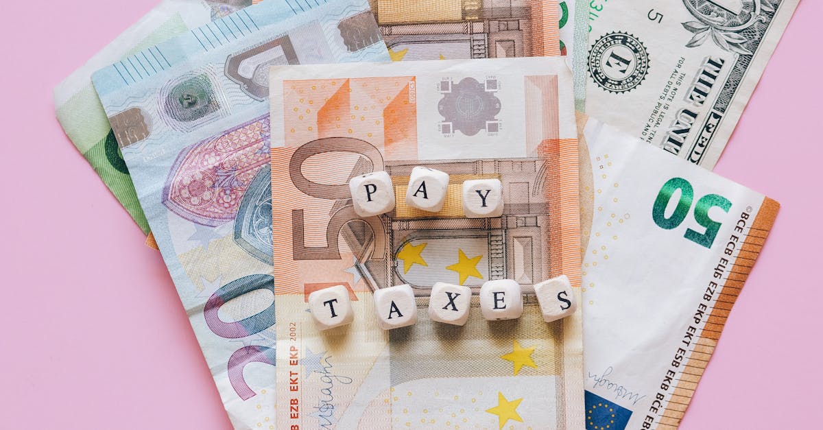 Bank Notes on Pink Background · Free Stock Photo