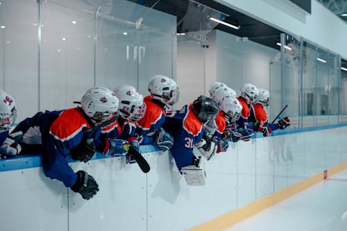 Základová fotografie zdarma na téma bezpečnostní zařízení, hokej, hráči
