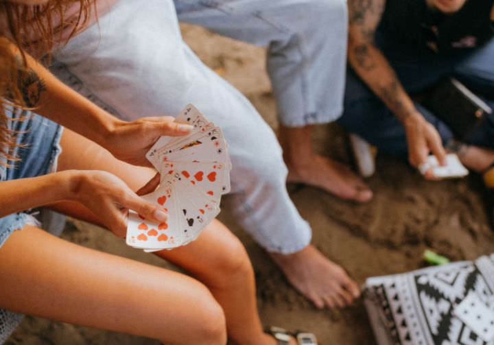 Online Casino: Spielautomaten und Live-Spiele im Überblick