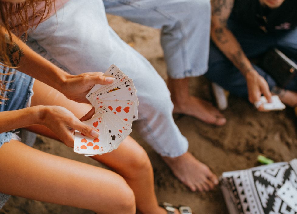 Online Casino: Spielautomaten und Live-Spiele im Überblick