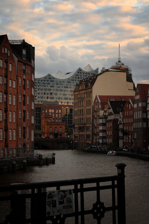 elbphilharmonie, 前景, 垂直拍摄 的 免费素材图片