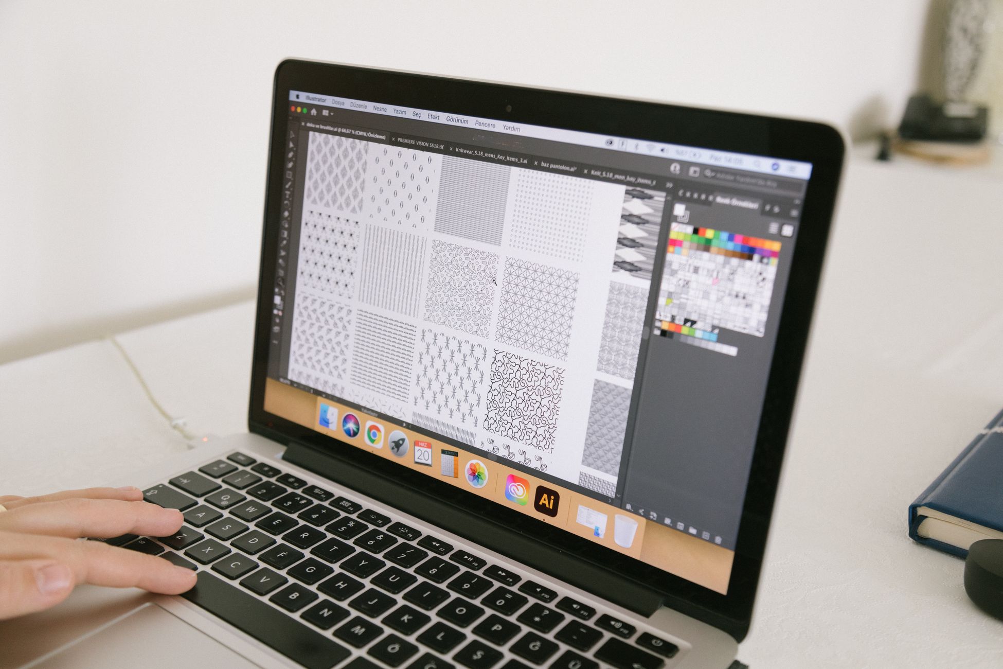 Louis Vuitton omarmt 'happy mistakes' door AI in ontwerpproces