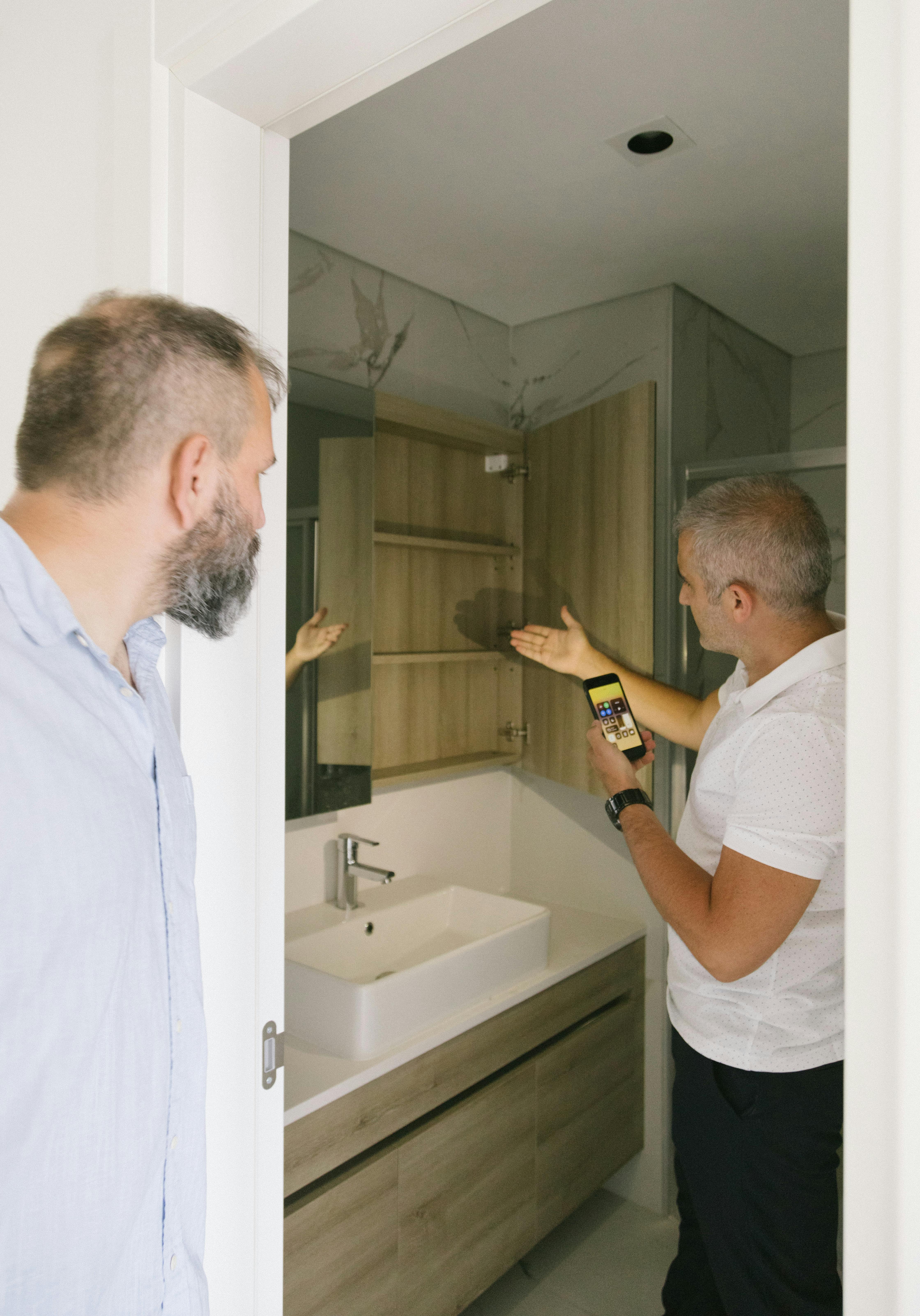 Как выбрать светильники для ванной