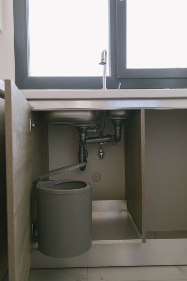 Leaking pipe
