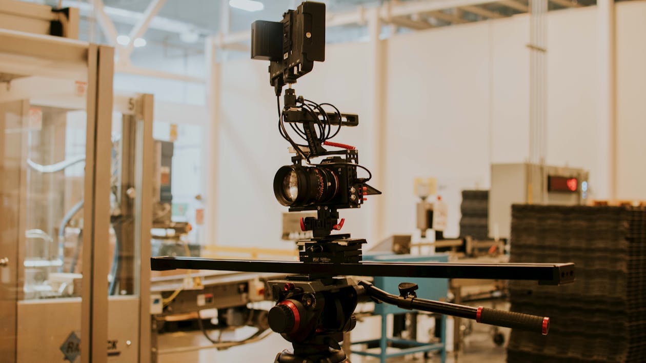 Video Camera Rig on the Slider Tripod · Free Stock Photo