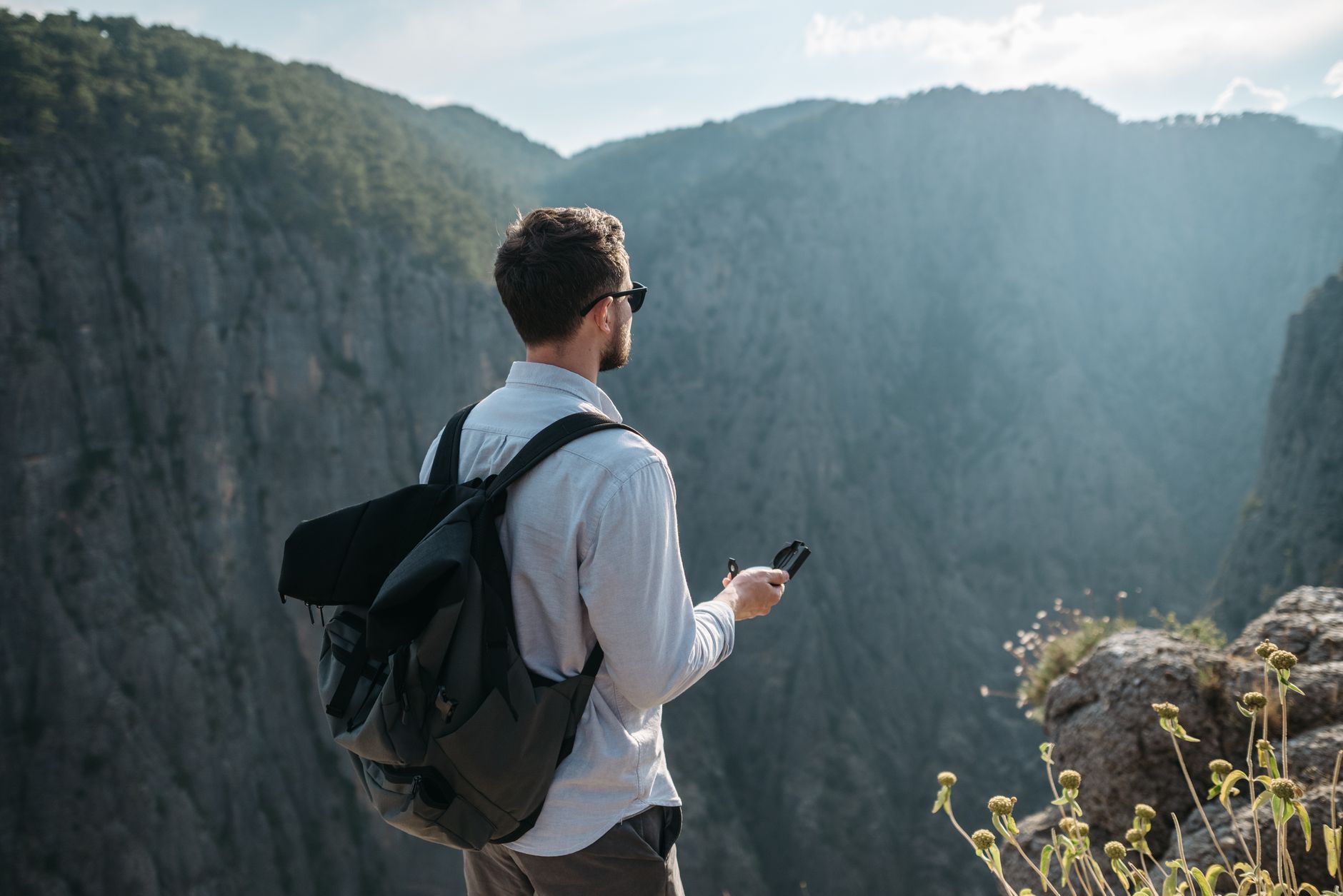 eSIM for Adventure Travel: Staying Connected in Remote Locations