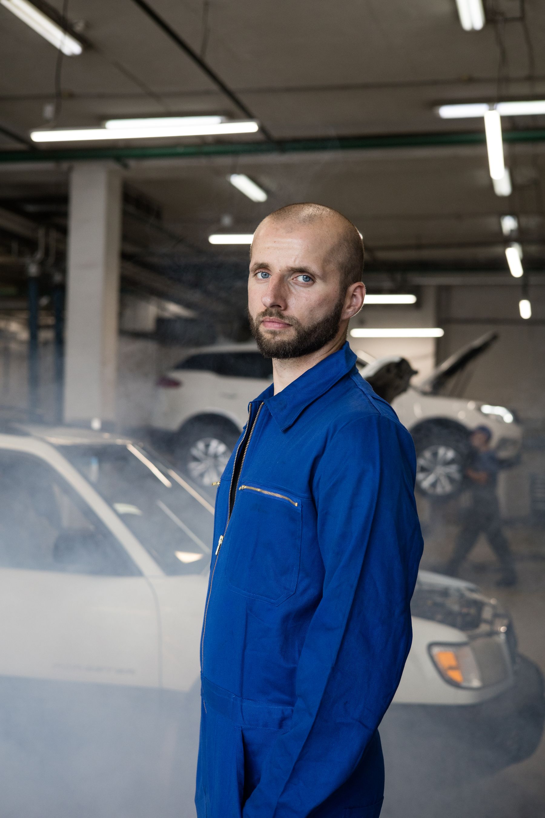 Technische Arbeit am Fahrzeug