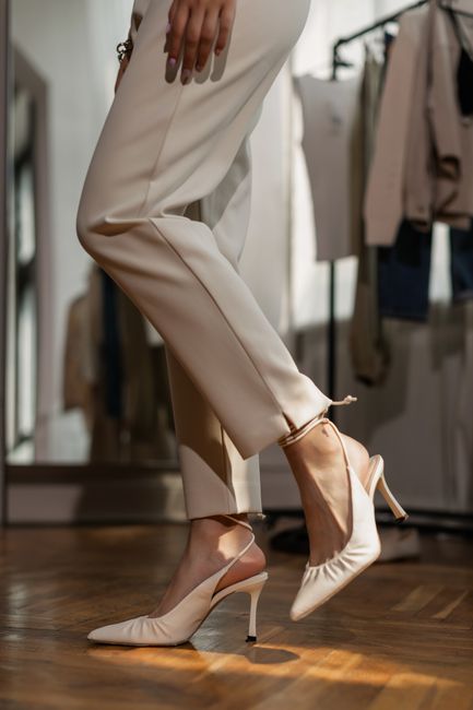 Kenapa Celana Wide Leg Masih Jadi Favorit? Kenapa Celana Wide Leg Masih Jadi Favorit?