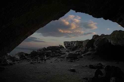 Gratis lagerfoto af aften, grotte, klippeformation