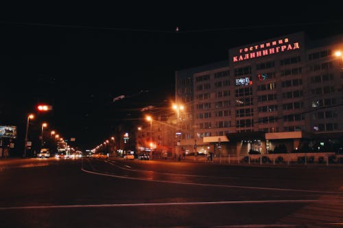 城市街, 城市道路, 夜間 的 免費圖庫相片