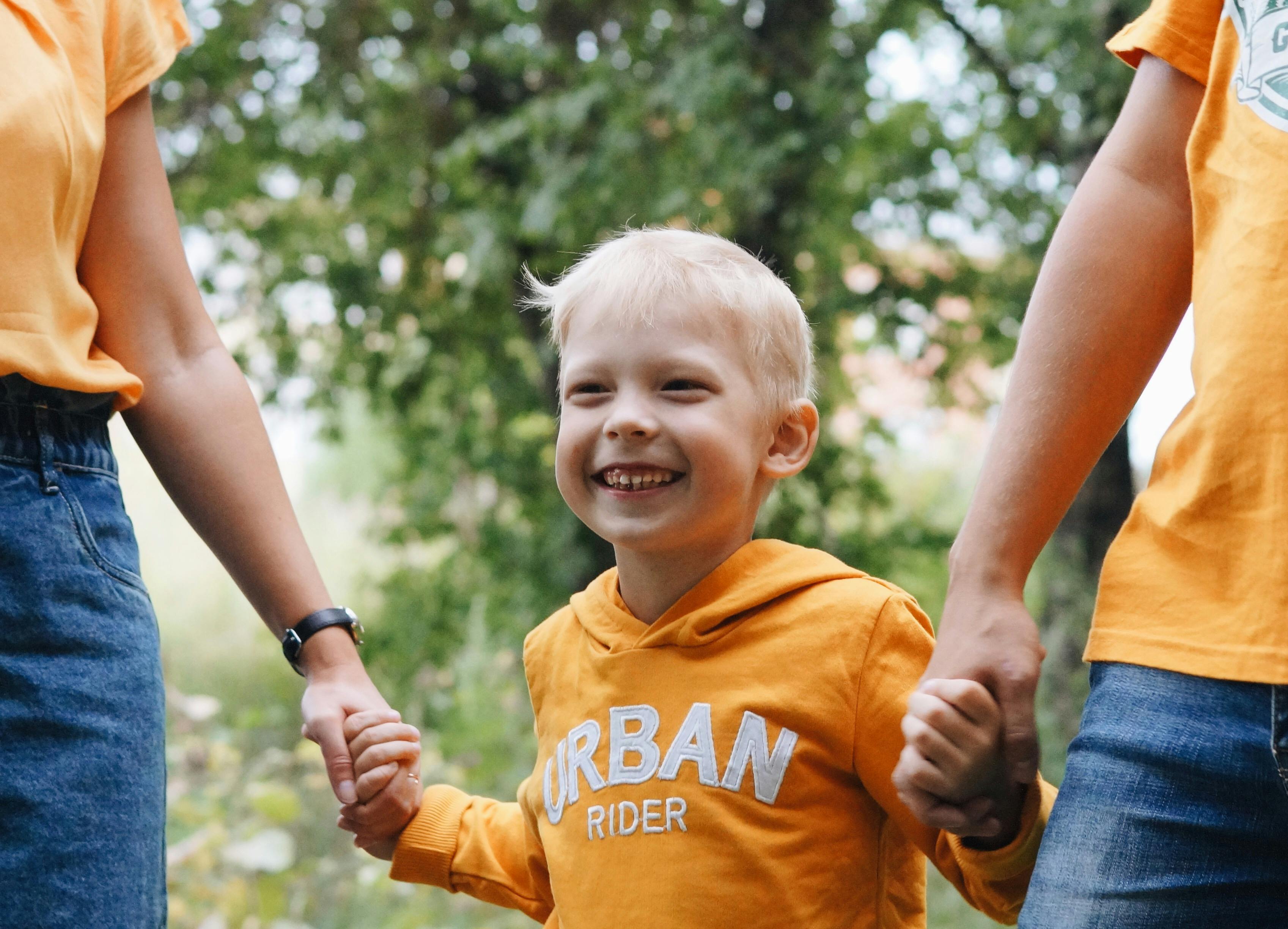 Mindr and OurFamilyWizard Team Up to Revolutionize Co-Parenting with Affordable Alcohol Monitoring — Photo by Anastasia  Golu