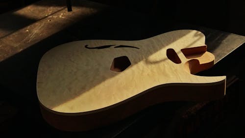 Бесплатное стоковое фото с гитара, деревянные изделия, звуковой ящик