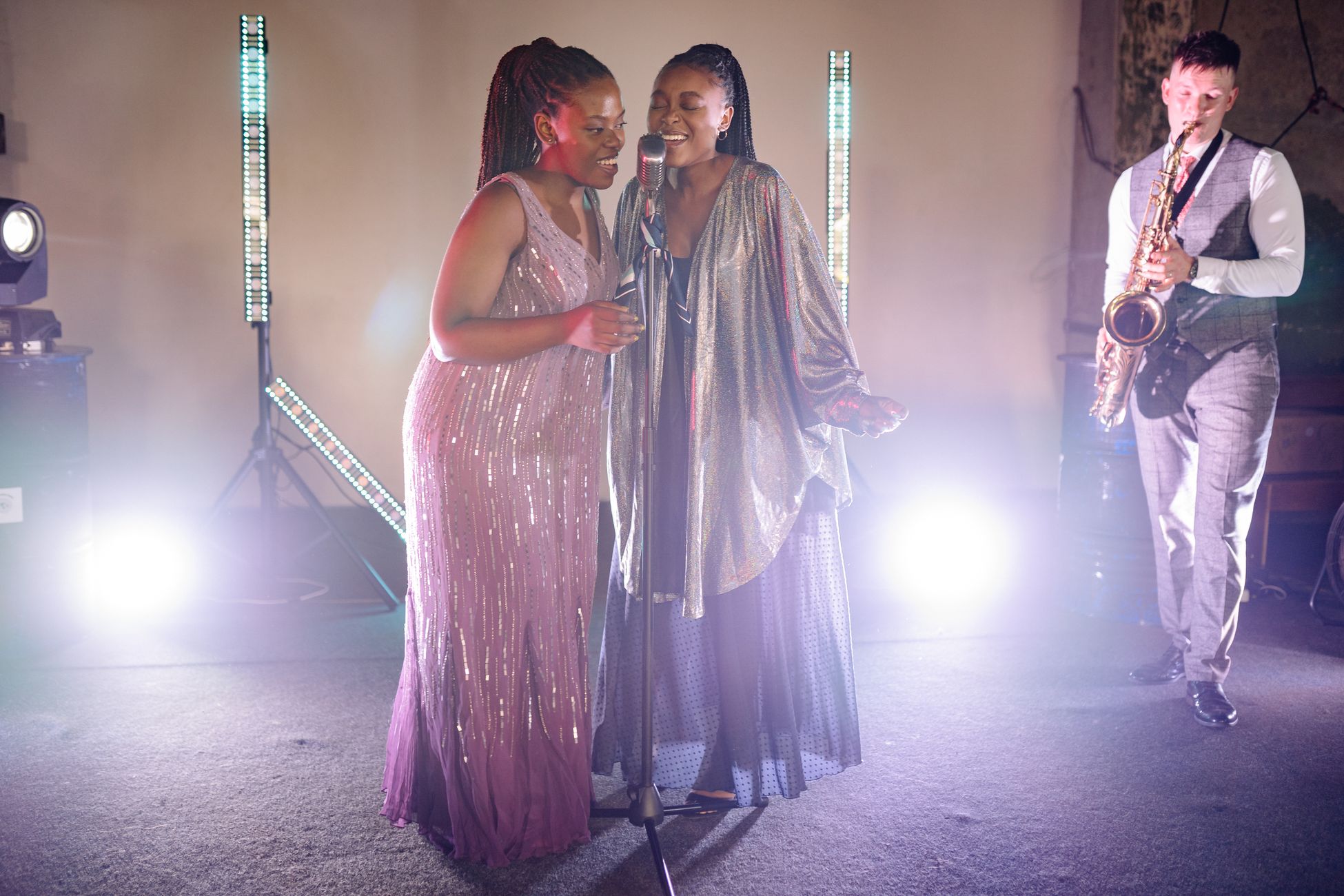 Roxeanne Hazes en Marlijn Weerdenburg bereiken finale Stars on Stage
