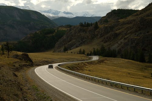 бесплатная Бесплатное стоковое фото с асфальт, водить, горы Стоковое фото