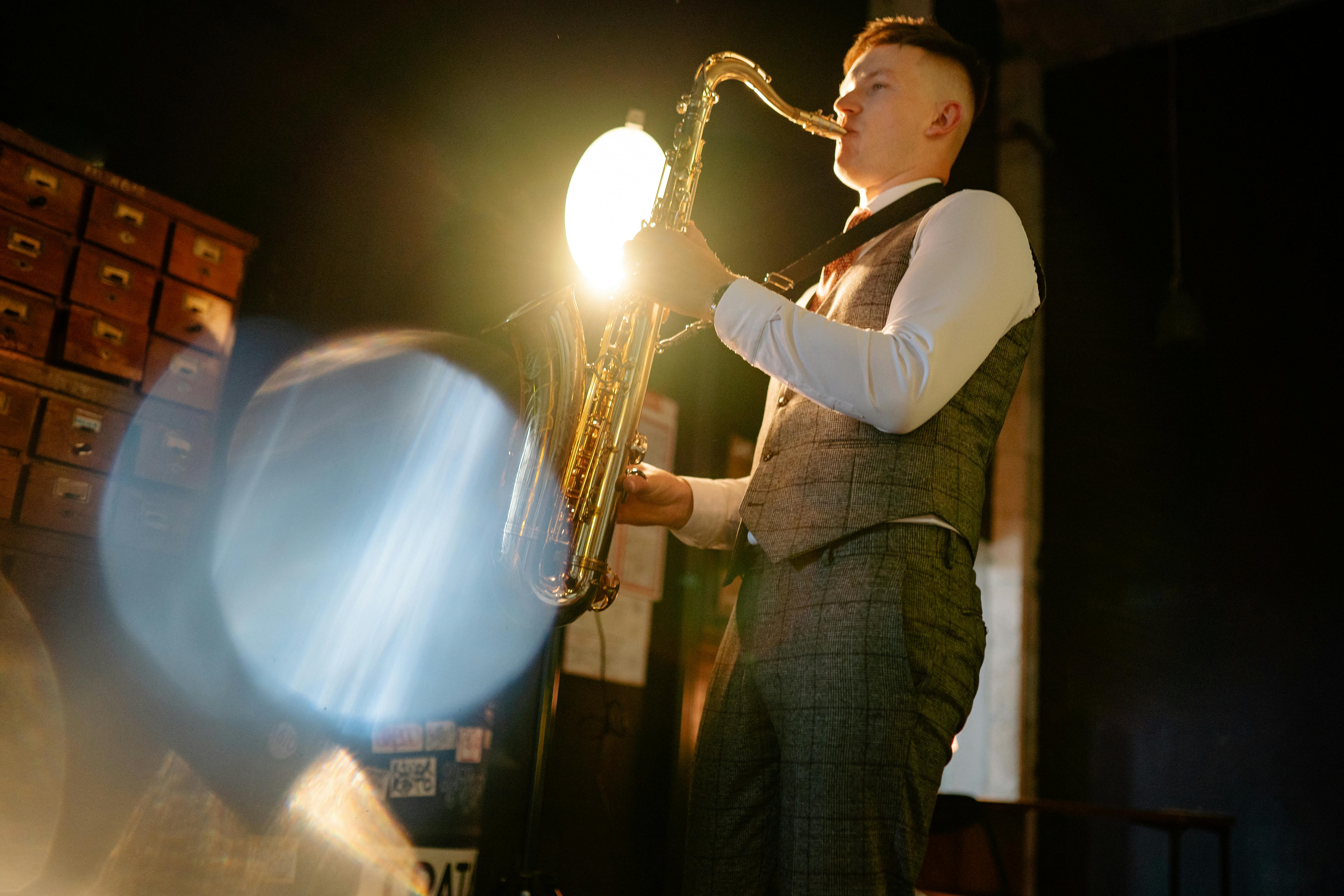 Peterborough Players’ ‘Season of Discovery’ showcases mystery, music, and more - Monadnock Ledger — Photo by Yan Krukau on Pe