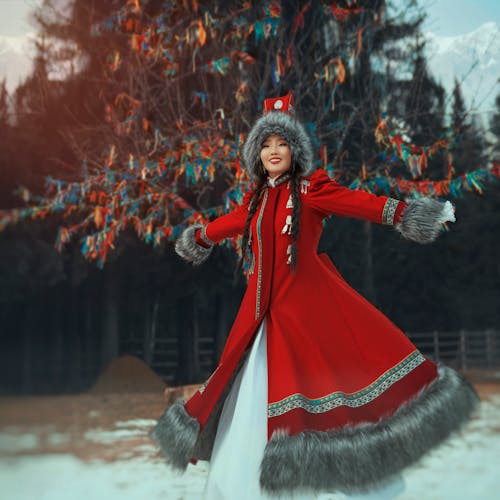 Immagine gratuita di abiti tradizionali, albero, bellissimo