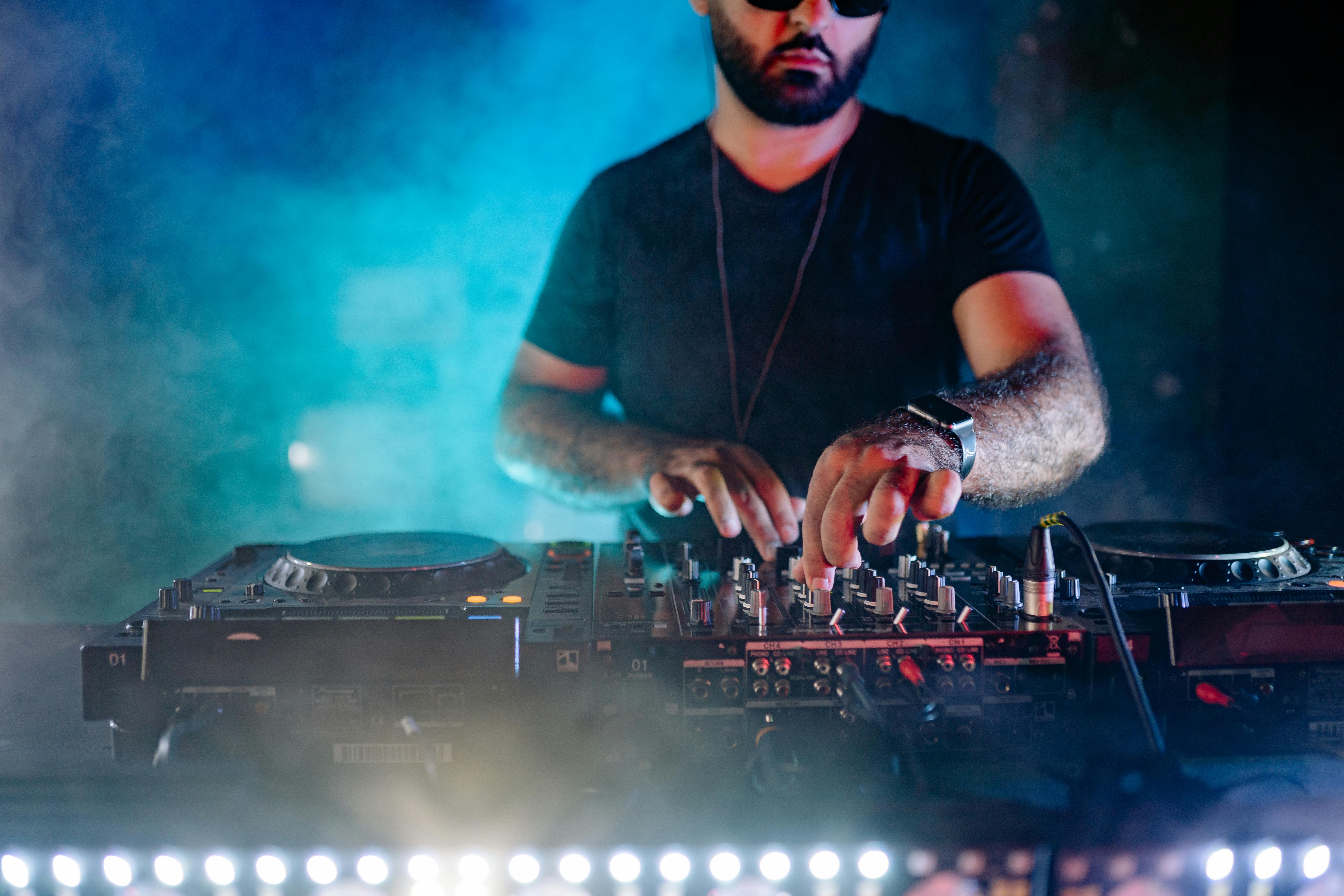  Offerte Trouwfeest Dj Prijs - Bel Dj Trouwfeest Tom Cosyns 0495 21 45 83 