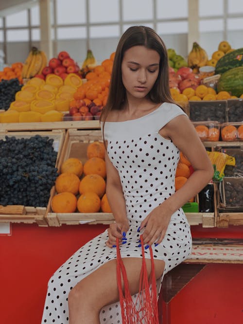 Foto profissional grátis de atraente, de bolinhas, frutas