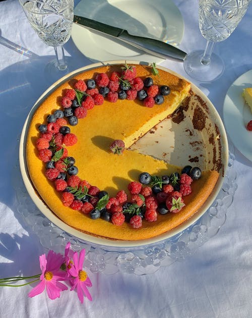 Blueberries and Raspberries Toppings on Cheesecake