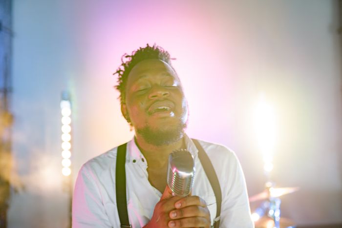 Casa Vieja music video thumbnail — photo by Yan Krukau on Pexels