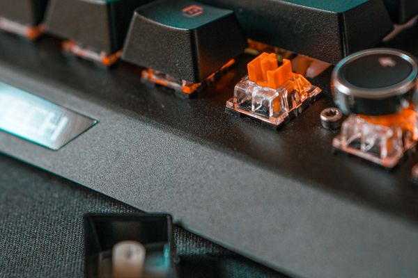 Melhores Teclados Gamer Mecânicos 2026: Switches, Preços Reais e Qual Escolher