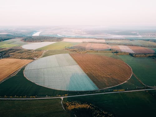 Foto profissional grátis de área, chácara, interior