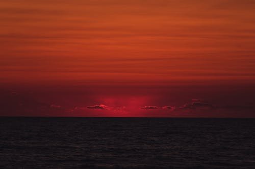 Безкоштовне стокове фото на тему «горизонт, Захід сонця, море»