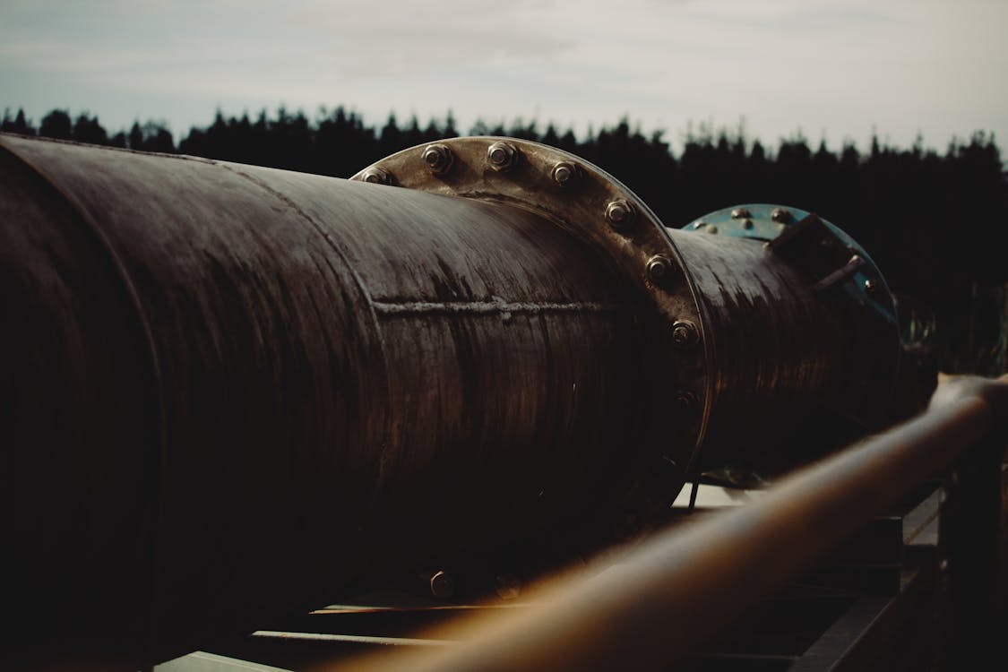 Black and Brown Metal Tank