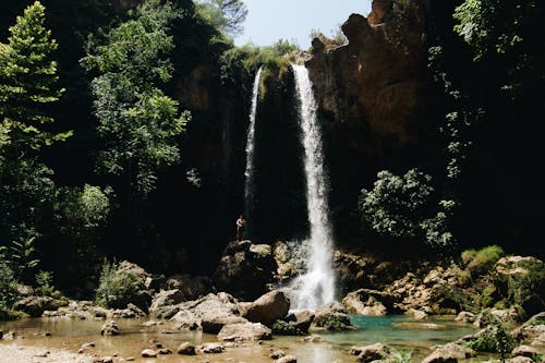 Безкоштовне стокове фото на тему «вода, водоспади, гора»