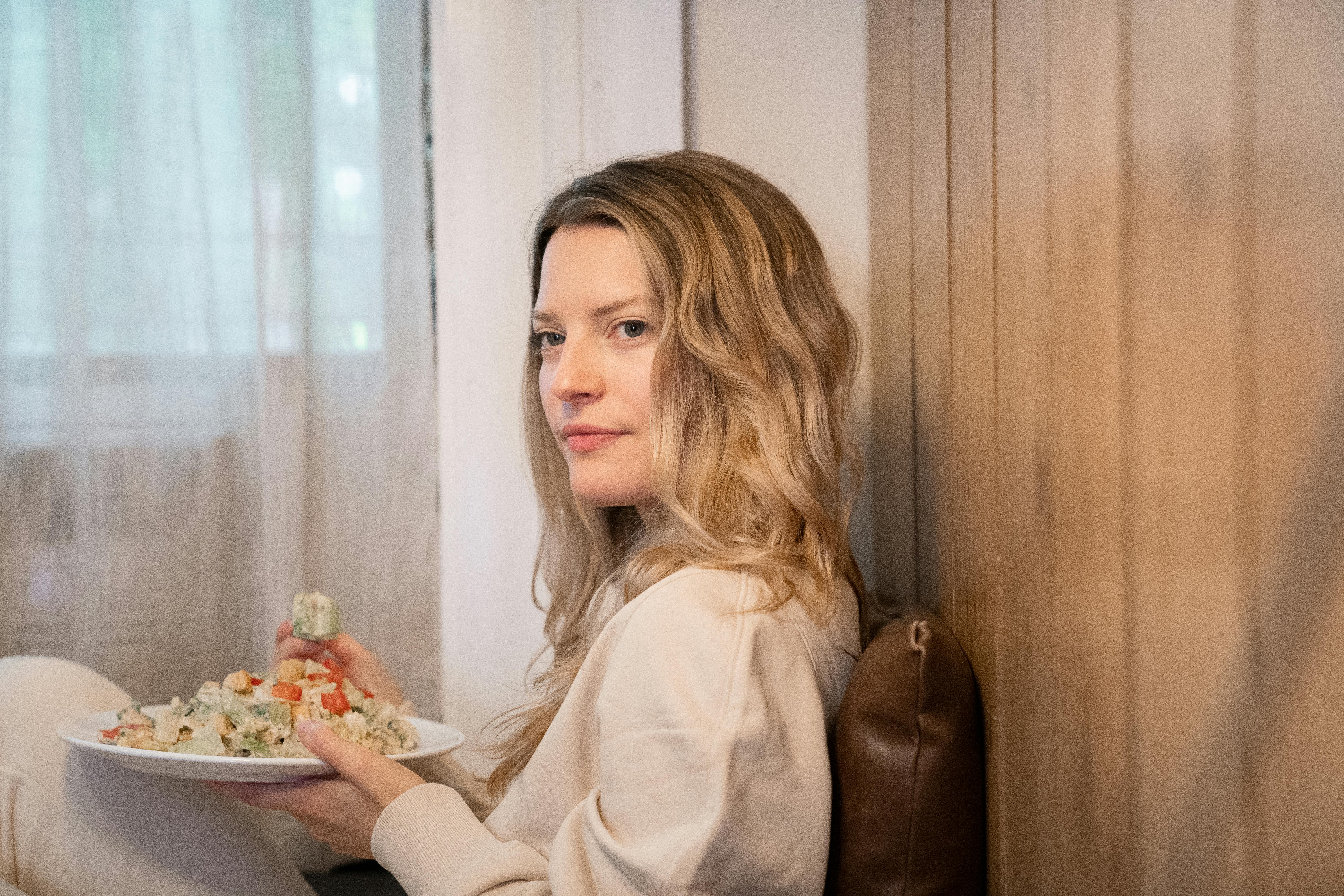 Mastering Mindful Eating: A Practical Guide to Transforming Your Relationship with Food