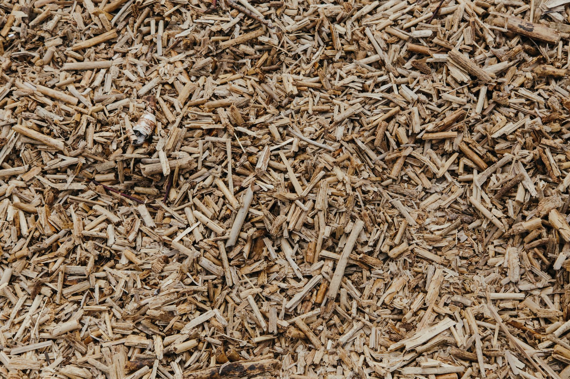 garden mulch heat protection UK