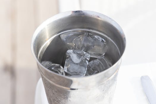 Ilustrasi Review Practical: Arctic P12 Pro Radiator Fan untuk Water Cooling dalam artikel teknologi