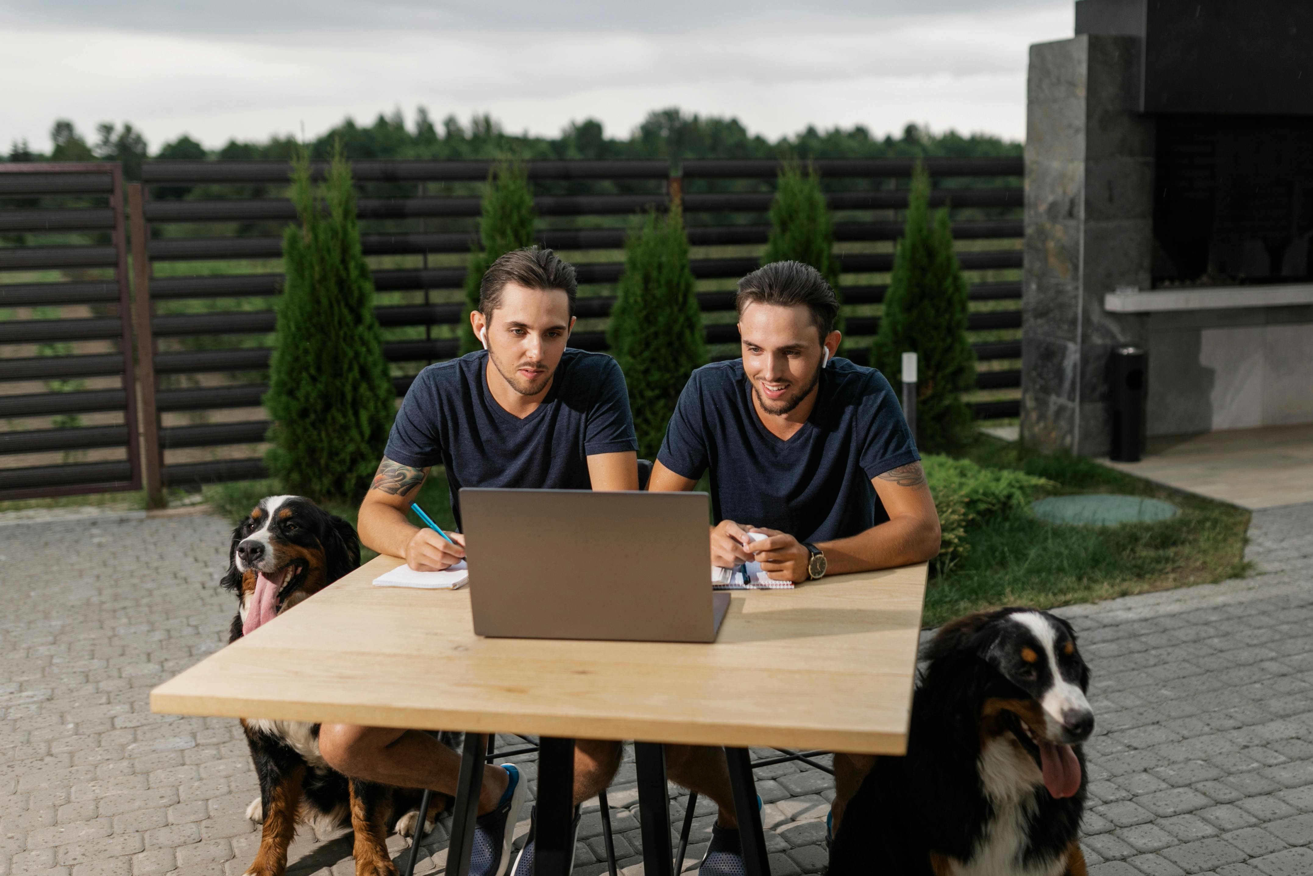 What is the closest twins have been born?