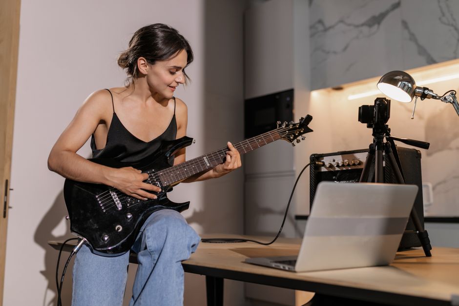 Complete guide about music online