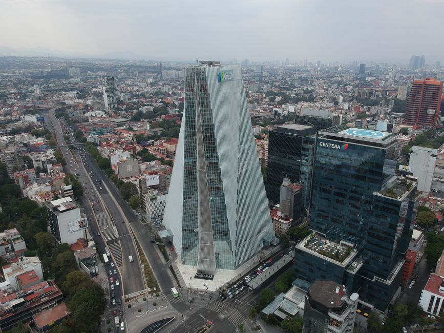 Gentera Profit Rises as Mexican Loan Arrears Climb