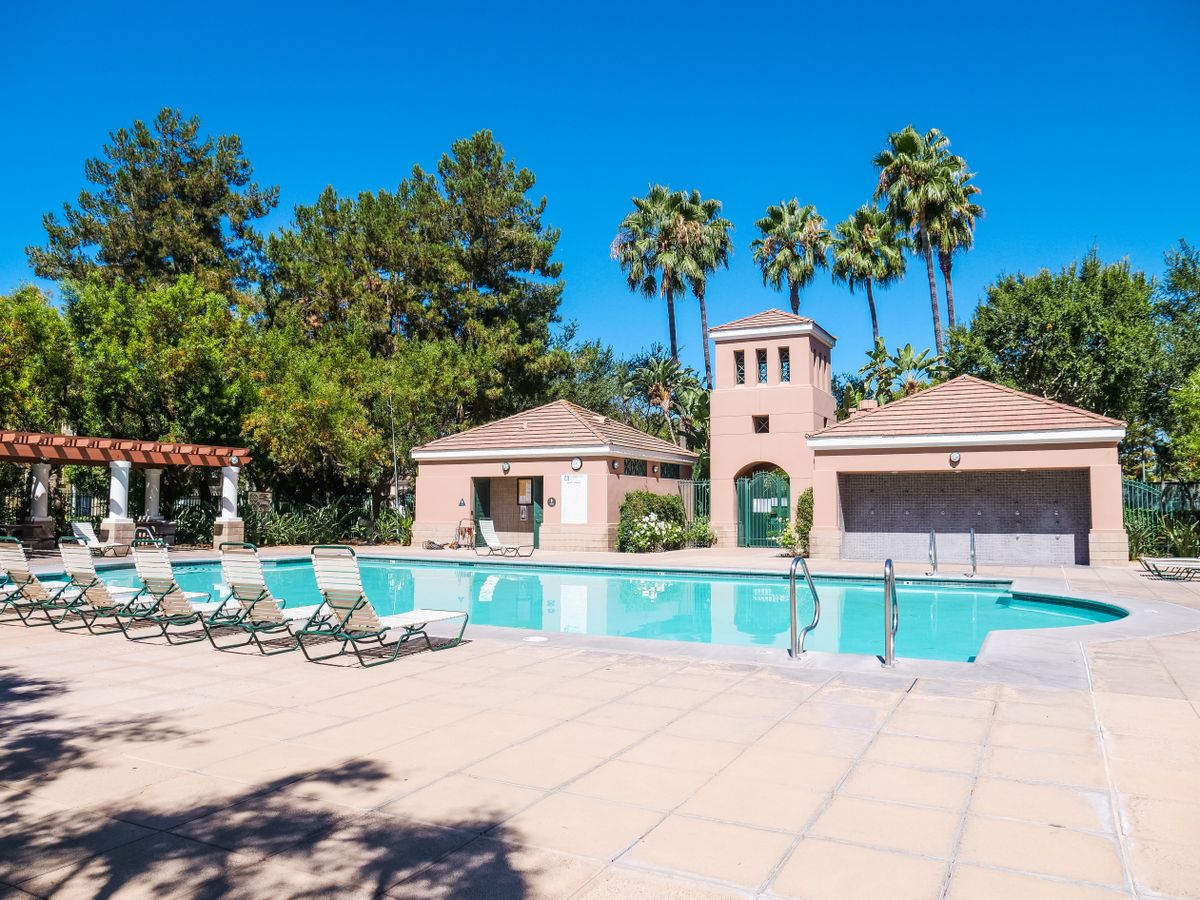 Riviera Pool Lounger
