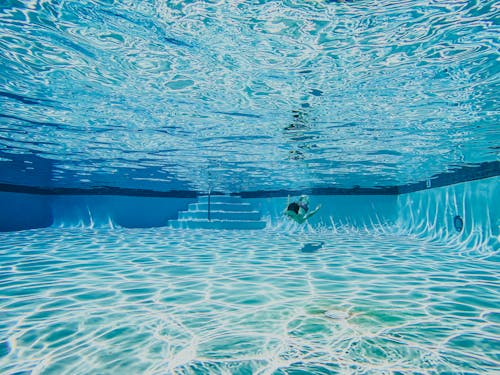 бесплатная Бесплатное стоковое фото с бассейн, водные виды спорта, голубая вода Стоковое фото
