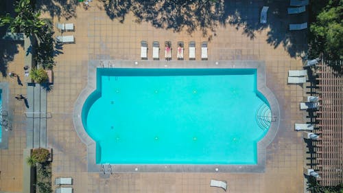 Fotobanka s bezplatnými fotkami na tému bazén, letecké snímkovanie, leto