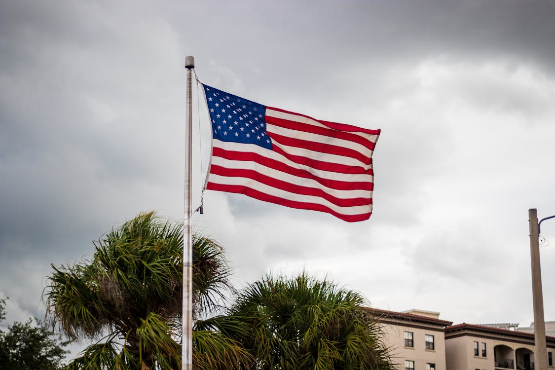 Kostenloses Stock Foto zu amerikanisch, fahnenstange, flagge