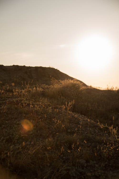 Безкоштовне стокове фото на тему «вертикальні постріл, гора, Захід сонця»