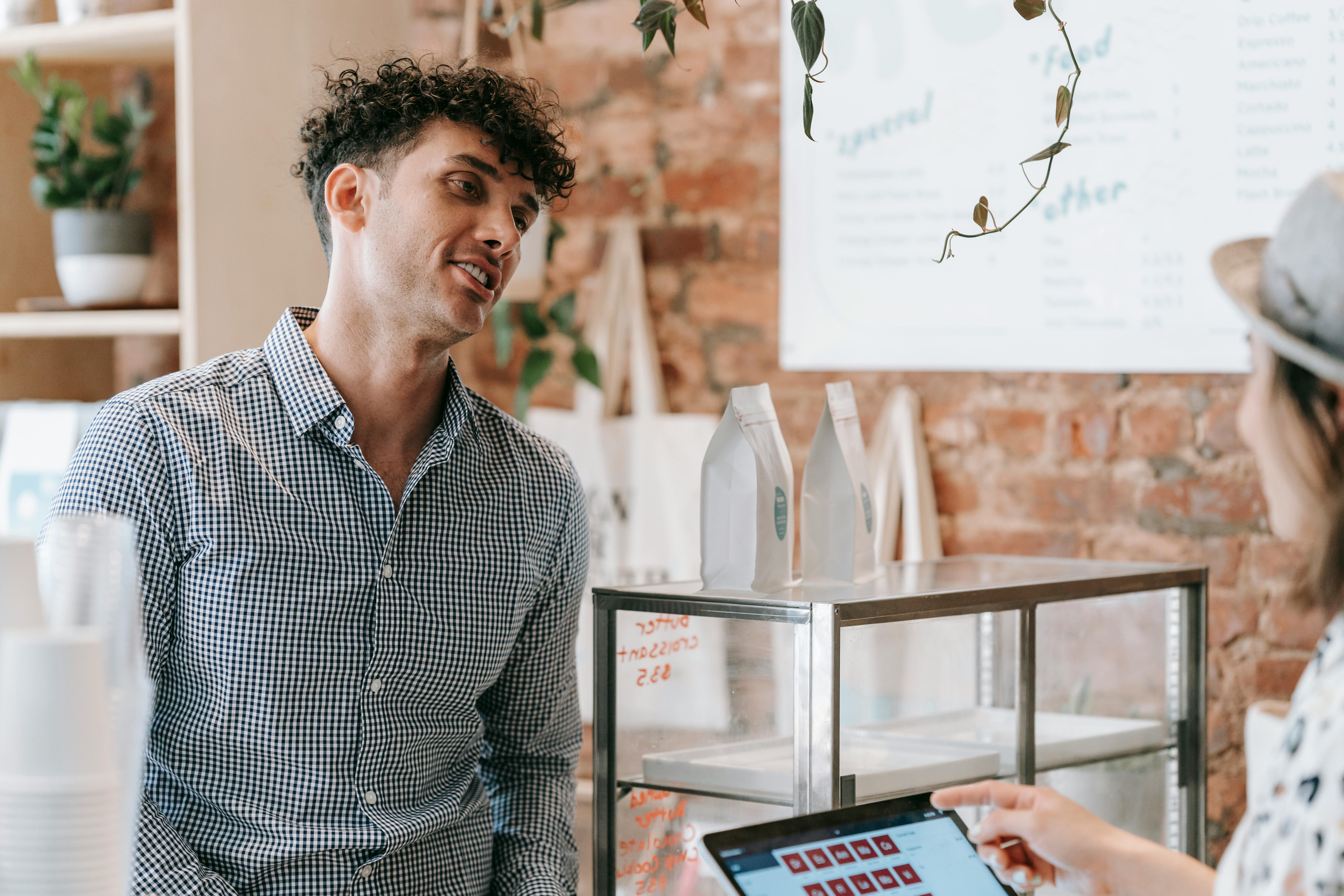 How Small Businesses Build Stronger, More Scalable Operations in a Digital Economy — Photo by Mike Jones on Pexels