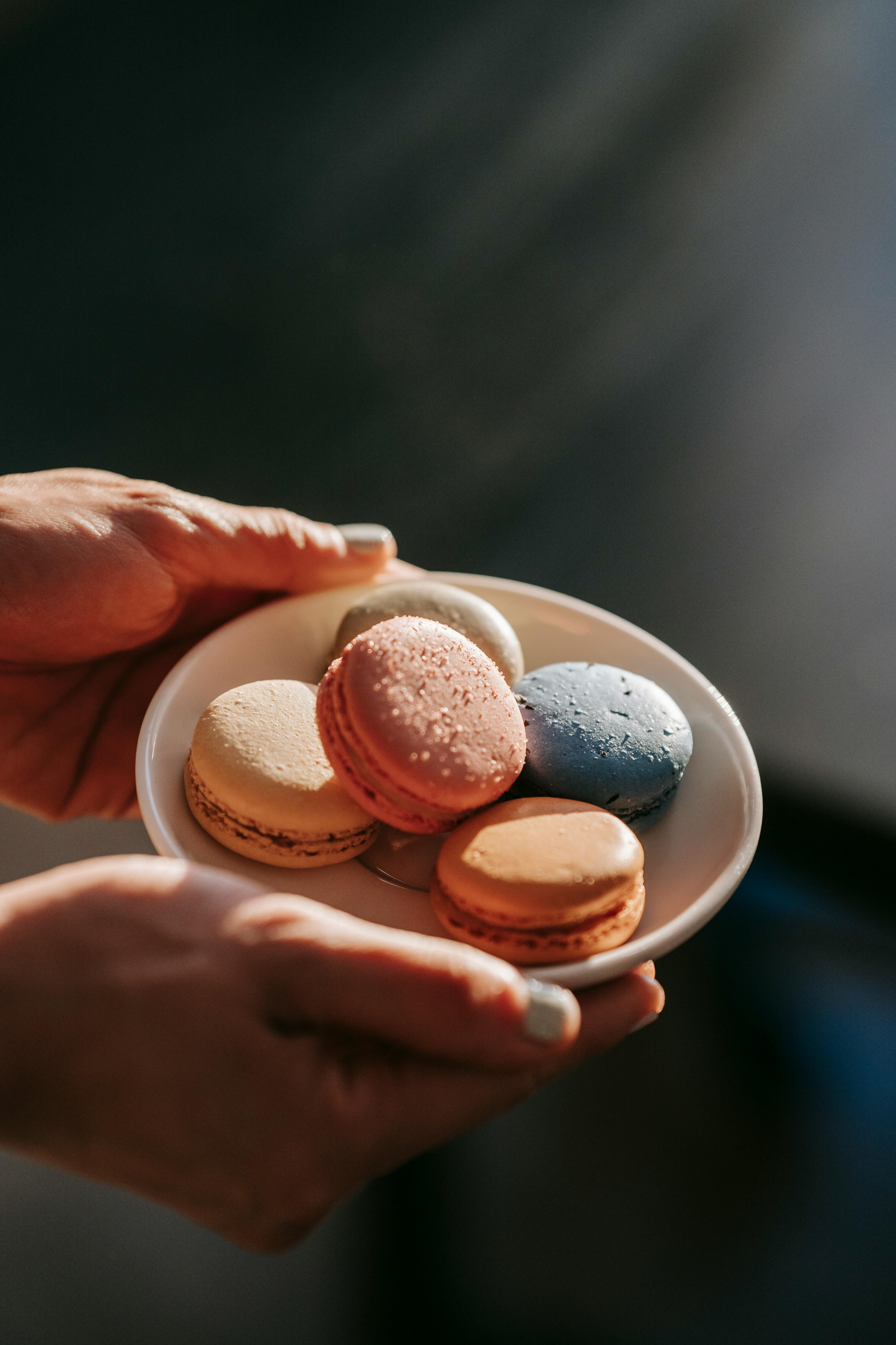 Let ⁢Your Taste Buds Dance with Flavorful Food GIFs