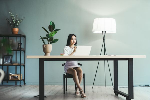 Woman focused on personal finance after divorce